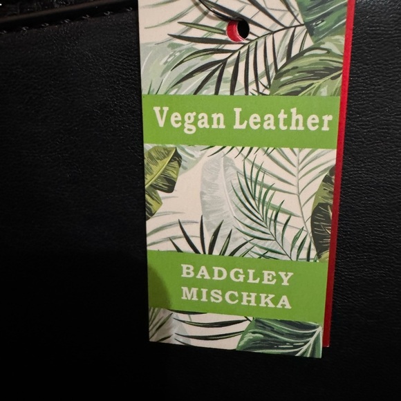 Badgley Mischka Vegan Leather  Black &White Crossbody, Gold Hardware NWT - Picture 7 of 9